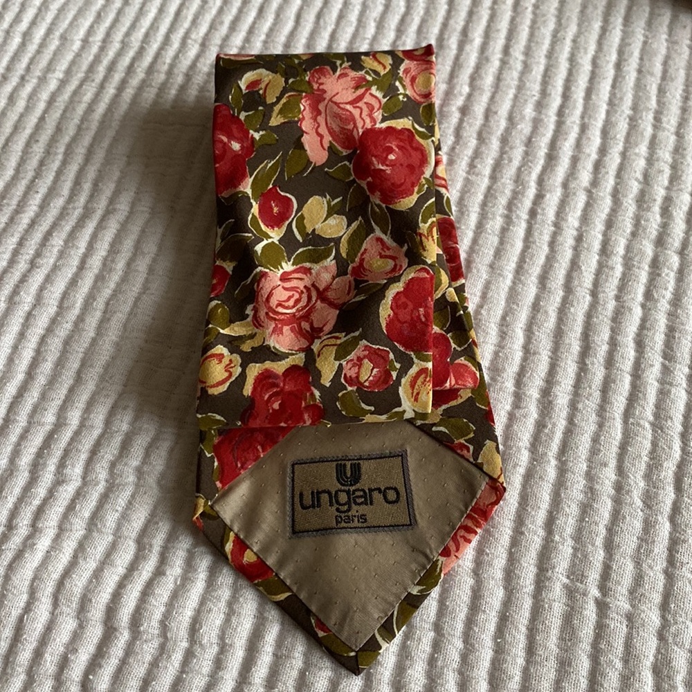 Vintage Ungaro Paris Floral Pink Silk Tie